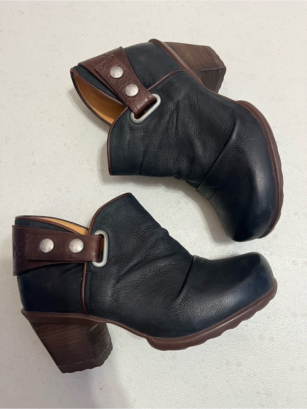 John Fluevog Holly Ankle Boots Size 6